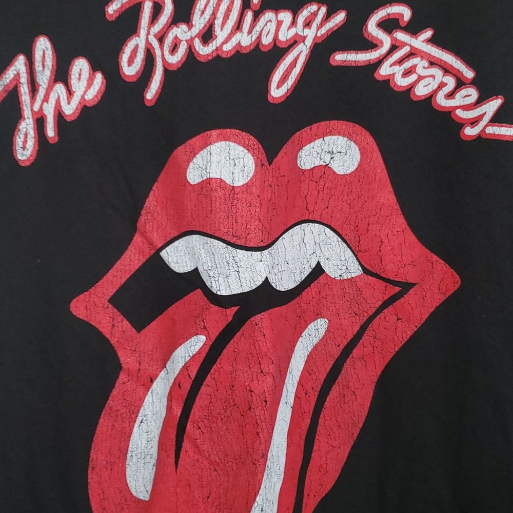 Rolling Stones Distressed Tongue Lips Black T Shirt - Picture 3 of 4